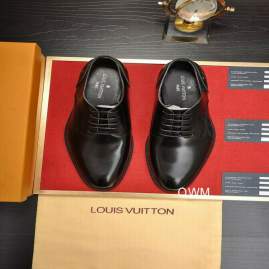 Picture of Louis Vuitton Shoes _SKULVsz38-45WM071613266